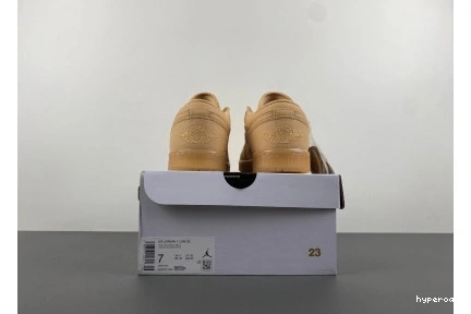 Hyperoad “Pale Vanilla Air SE 1 Jordan Sand” Low 0813